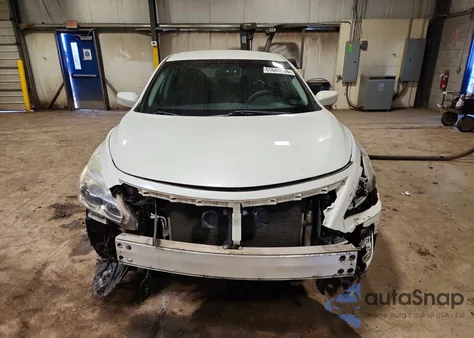 2015 Nissan Altima 2.5 S из США, поврежденный, VIN 1N4AL3AP8FN868113